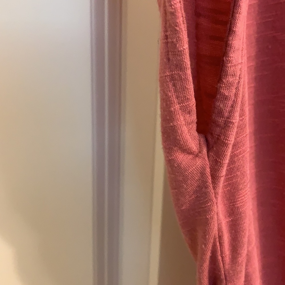 Outback Red top - Picture 4 of 4